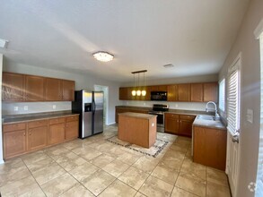 Building Photo - $300 OFF 1ST MONTH RENT IF YOU MOVE IN WIT...