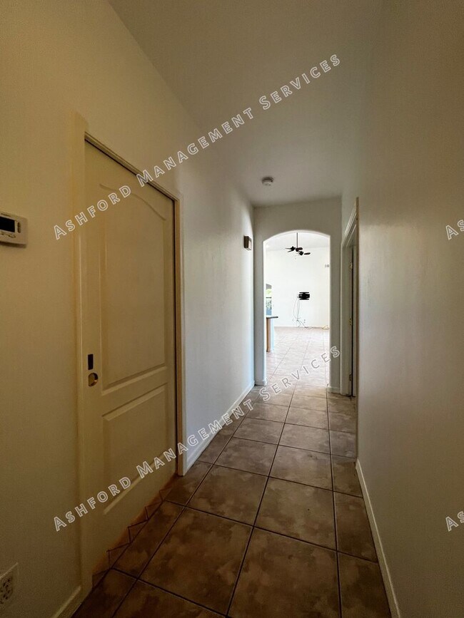 Building Photo - ***MOVE IN SPECIAL***BEAUTIFUL 4 BEDROOM P...