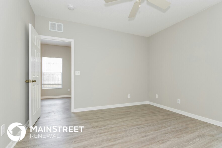 Building Photo - 1711 31st Ave E