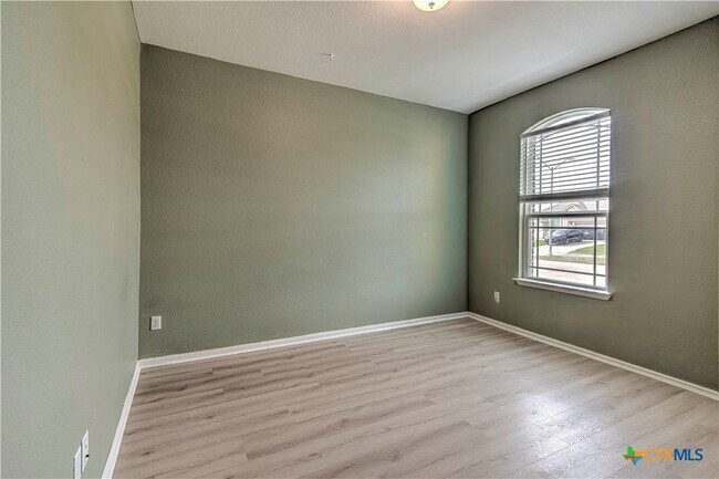 Building Photo - 808 Wyndham Hill Pkwy