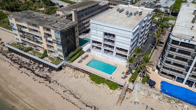 Building Photo - 4200 S Ocean Blvd