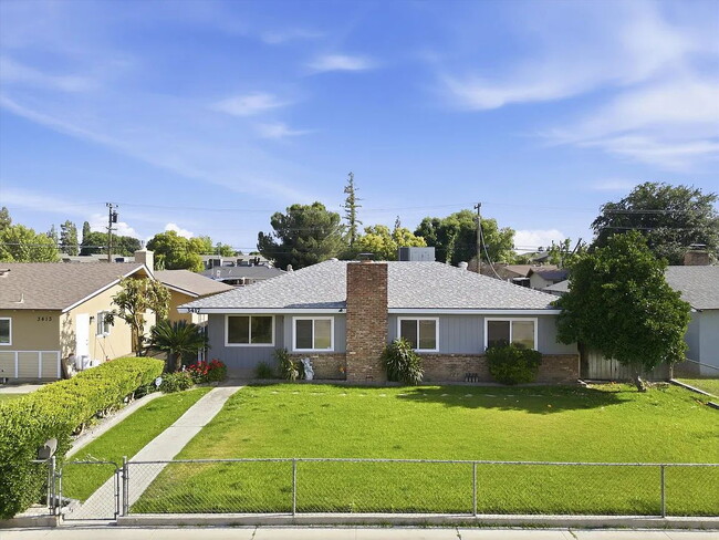 Building Photo - You will want to call this 3 bedroom 2 bathroom house "home sweet home".
