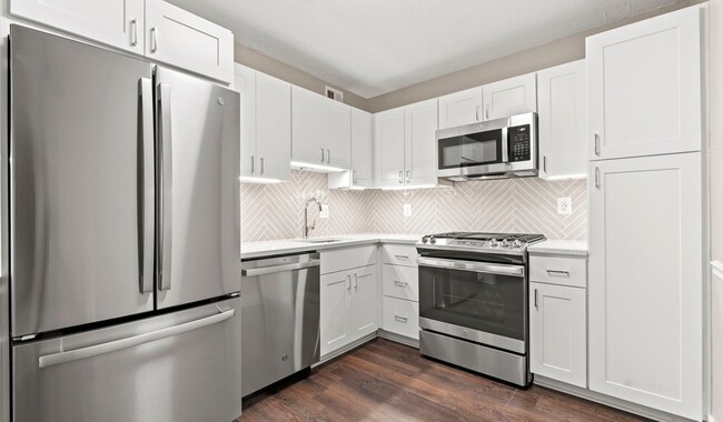 Select homes have brand-new kitchens with quartz countertops - North Park