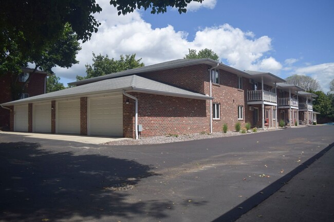 Interior Photo - Perkins Heights