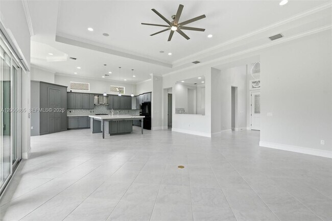 Building Photo - 4662 Estates Cir