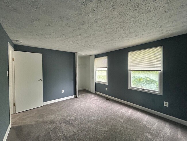 Building Photo - Baltimore - 3 Beds, 2.5 Baths Available!
