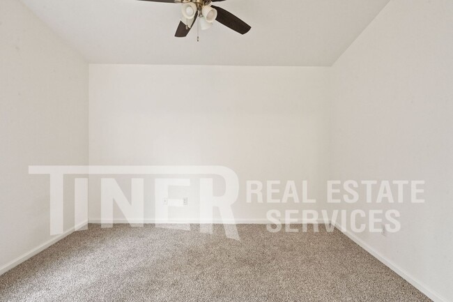 Building Photo - 134 John Henry Cir