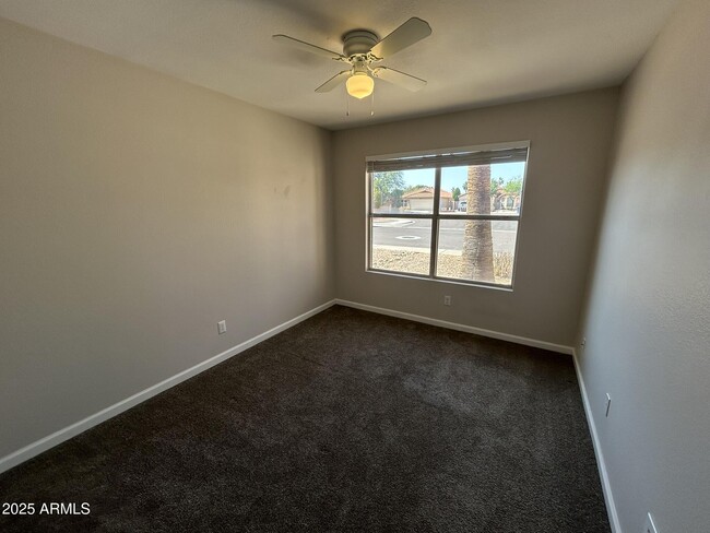 Building Photo - 7531 W Taro Ln