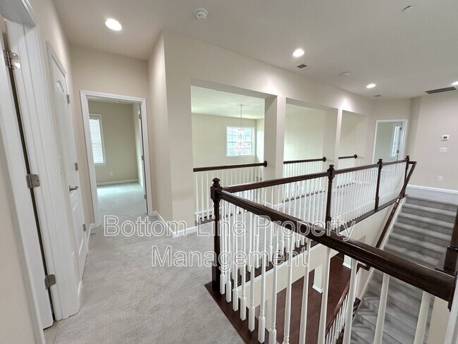 Building Photo - 1007 Anatrella Ln NW