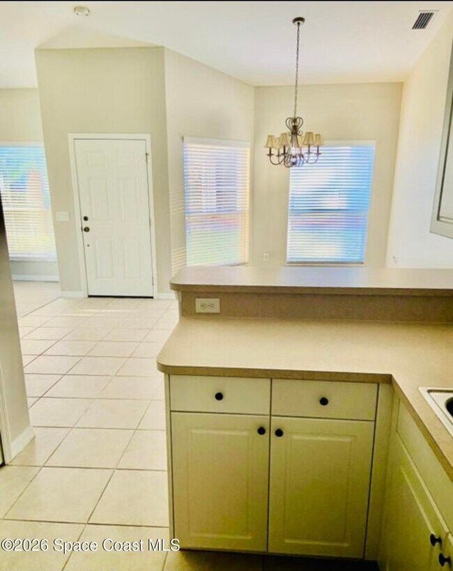 Building Photo - 2974 Savoy Dr