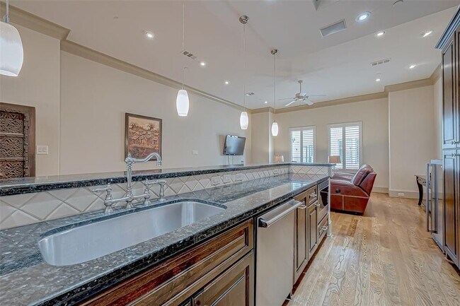 Building Photo - 311 Calle Sevilla Pl