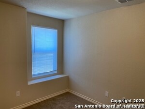 Building Photo - 6850 Lakeview Dr.