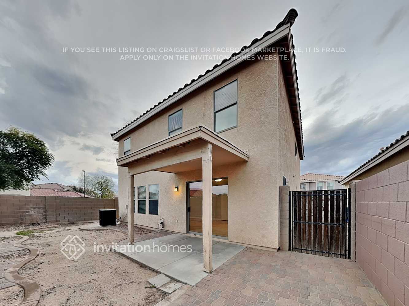 Building Photo - 1043 S Firehole Dr