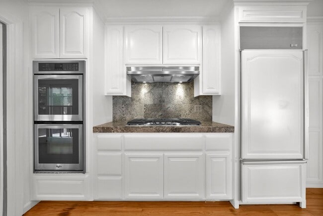 Building Photo - Executive Saratoga Home + ADU | Pool & Spa | Lynbrook High School District