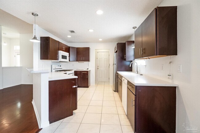 Building Photo - 1490 Newcastle Way