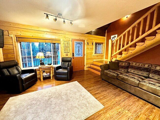 Building Photo - ** SEASONAL RENTAL ** YOUR ALASKAN CABIN I...