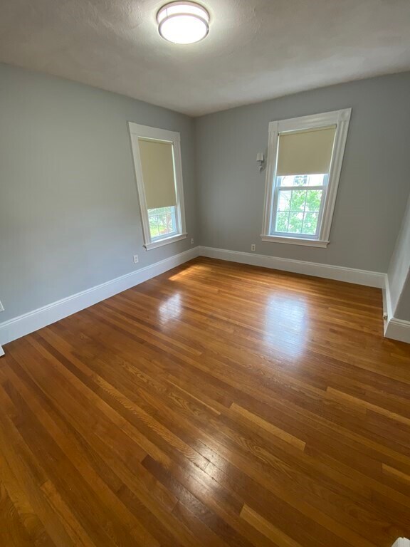 Building Photo - 12 Avon St