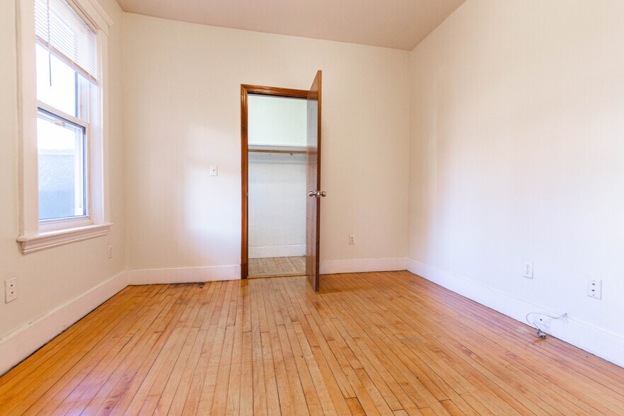 Building Photo - 59 Linden St