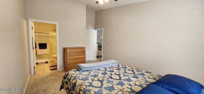 Building Photo - 7036 Deer Lodge Cir