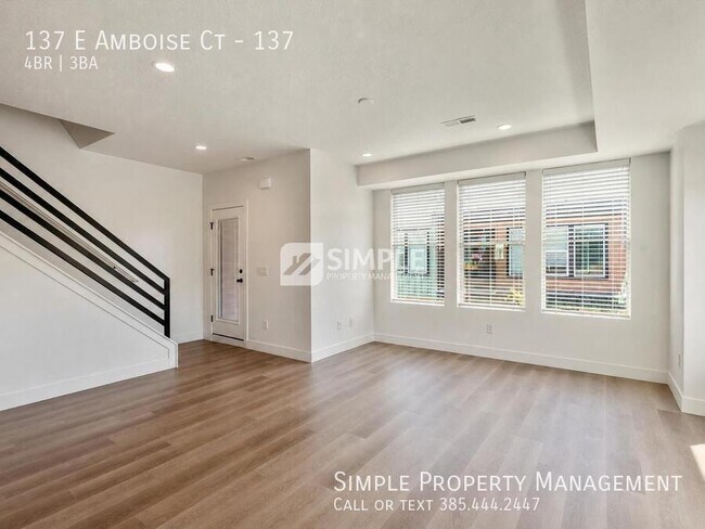 Building Photo - 137 E Amboise Ct