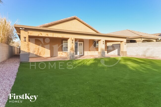 Building Photo - 5845 Clydene Dr