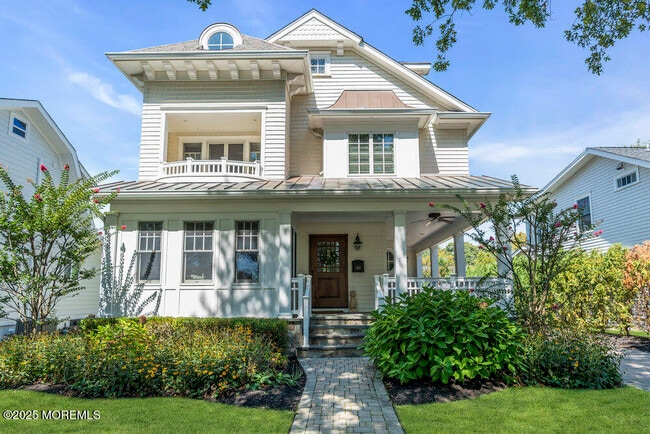 Building Photo - 420 Tuttle Ave