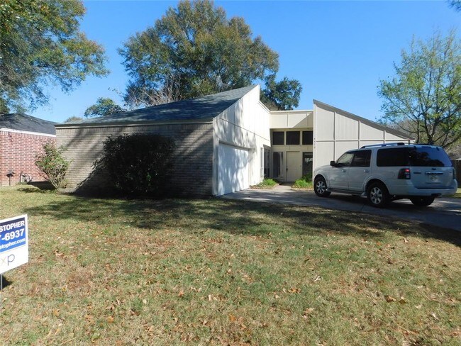 Building Photo - 4510 Hickory Downs Dr