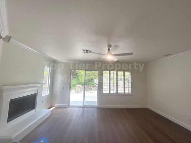 Building Photo - ***Gorgeous 4 bed / 3 bath / 2,585 sqft House in Calavera Hills - Available 07/01***