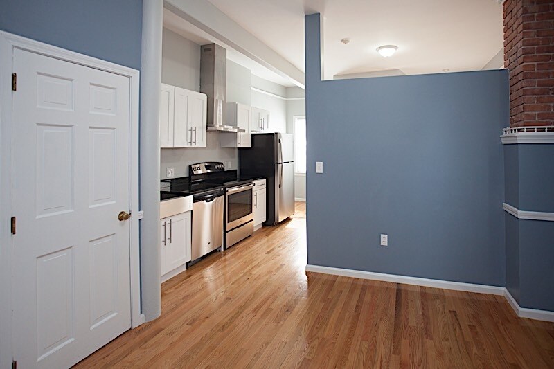 Building Photo - 117 Rindge Ave