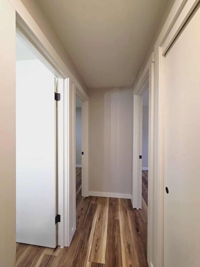 Building Photo - FIRST MONTH FREE** 3BR Duplex That Lives Like a Home | Huge Driveway + Private Yard + Deck