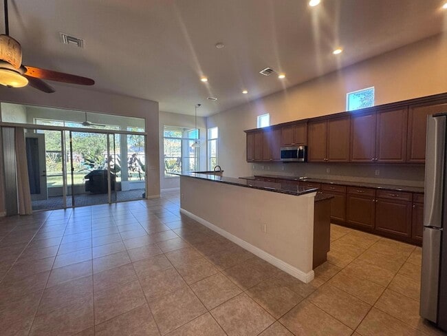 Building Photo - 3318 Burlington Pl SW