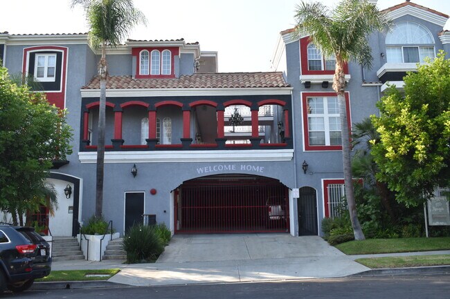 Primary Photo - 7155 Ramsgate Ave