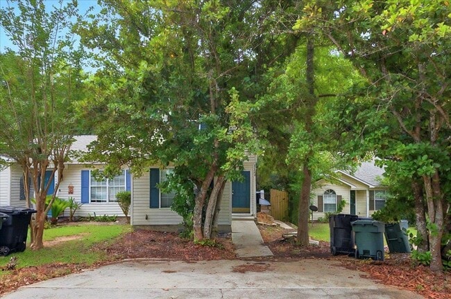 Building Photo - 3001 Oak Park Ct