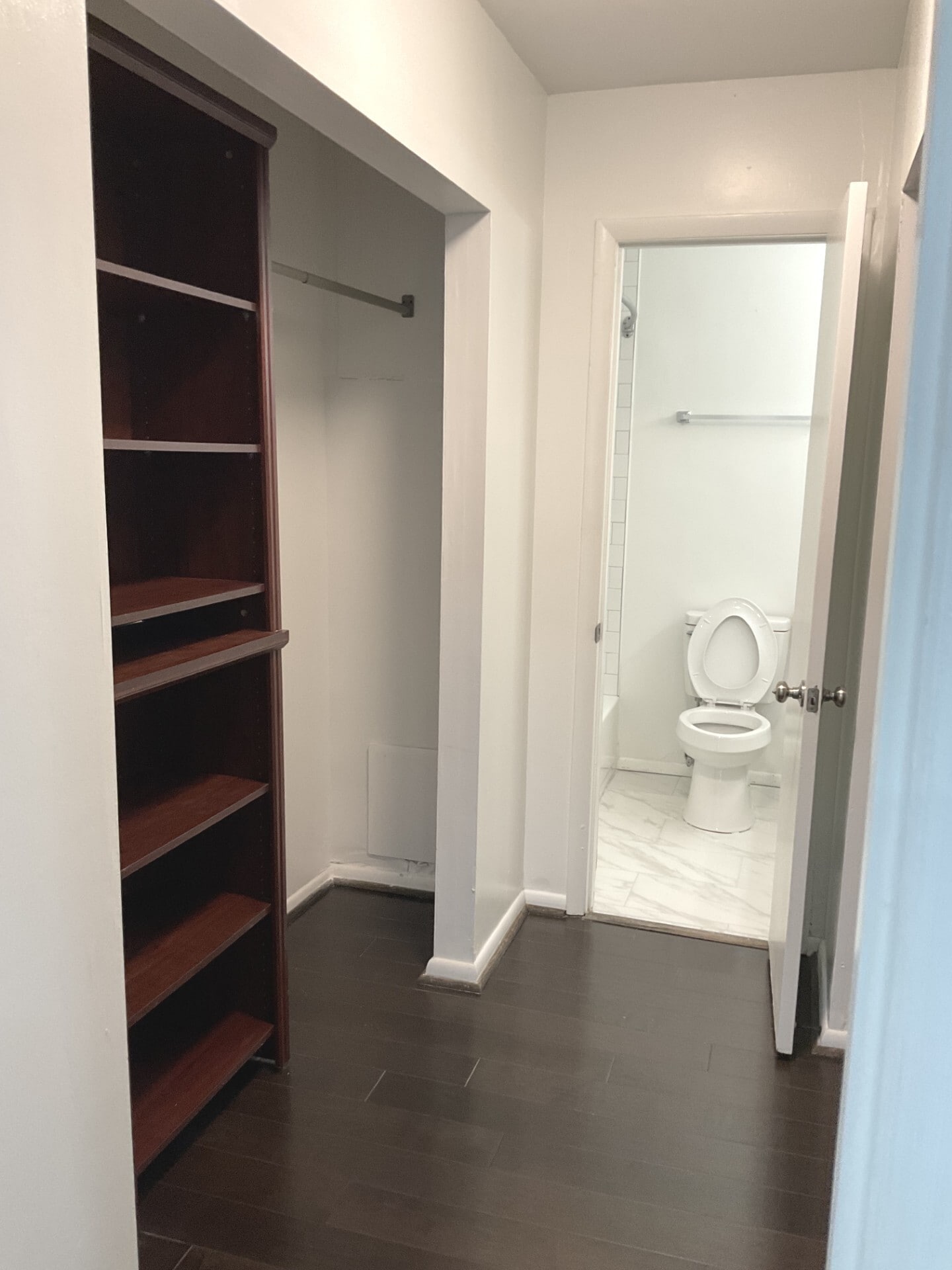 Master bath - 1001 Woodland Vlg