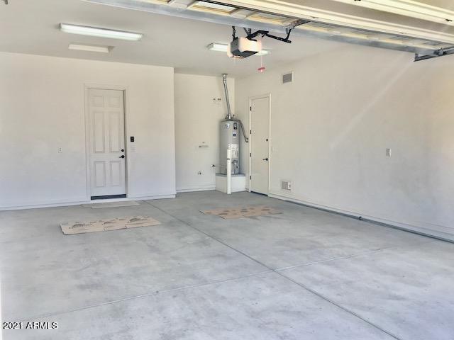 Building Photo - 14313 W Alvarado Dr