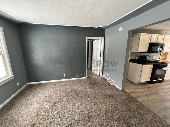 Building Photo - 1046 Ducey Ave