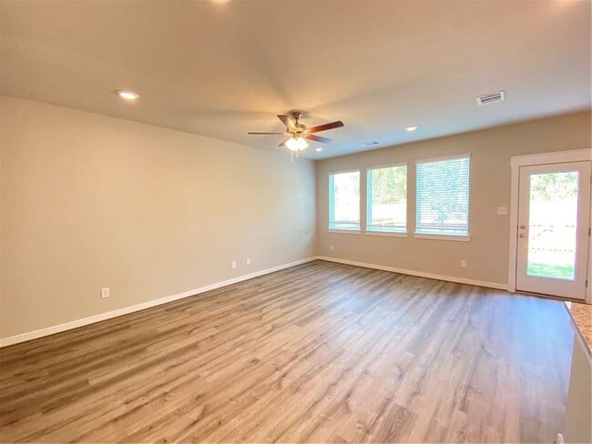 Building Photo - 17200 Crane Fly Dr