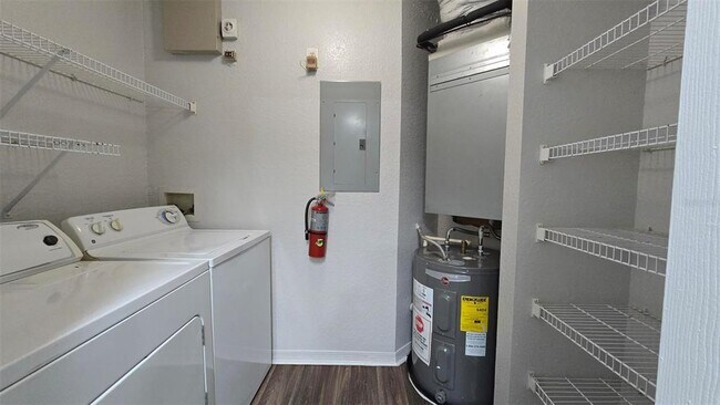 Building Photo - 845 Grand Regency Pointe