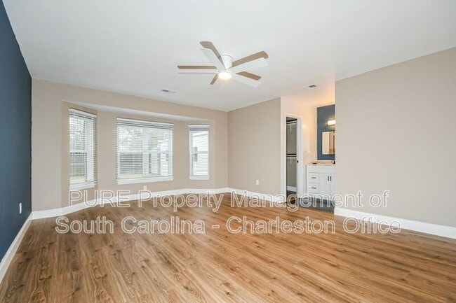 Building Photo - 102 Baldwin Ln