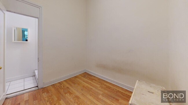 Building Photo - 165 E 87th St