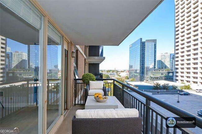 Building Photo - 620 Peachtree St NE