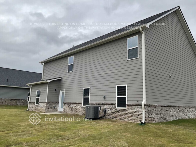 Building Photo - 3211 Azteca Wy