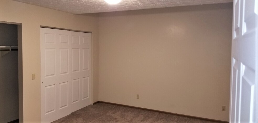 Building Photo - 3586 Harris Ave NW