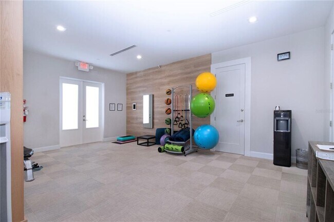 Building Photo - 4940 Tobermory Way