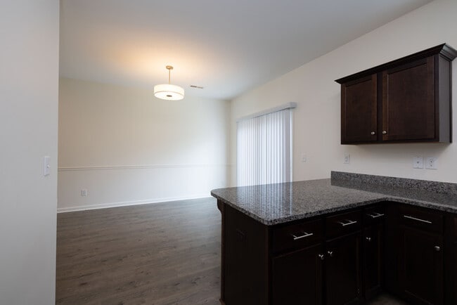 Building Photo - 3 Bedroom Townhome in NW School District - Rock Hill SC