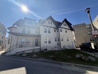 Building Photo - 632 Howard Place