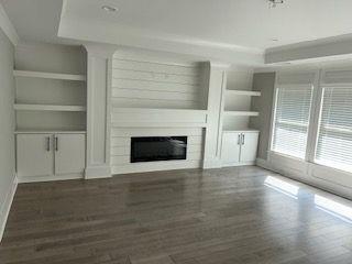 Building Photo - 960 Nours Cir SE