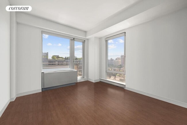 Building Photo - 4427 Purves St