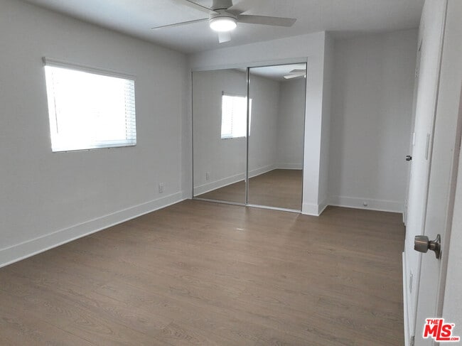 Building Photo - 843 N Coronado St