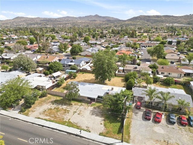 Building Photo - 40861 Whittier Ave